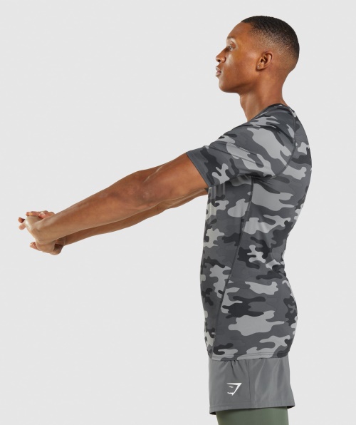 Camiseta Com Base De Camada De Base Do Elemento Gymshark Estampa Cinza Camuflada