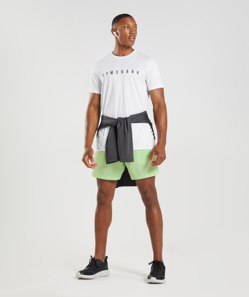 Camiseta Branca Com Listras Esportivas Gymshark