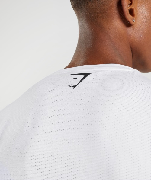 Camiseta Branca Com Listras Esportivas Gymshark