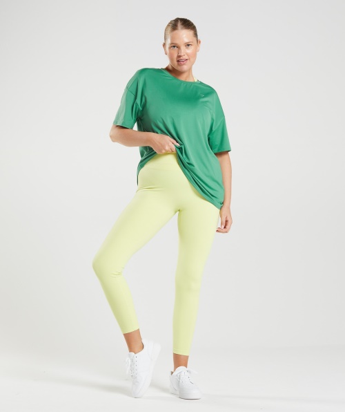 Camiseta Gymshark Whitney Oversized Verde Palma